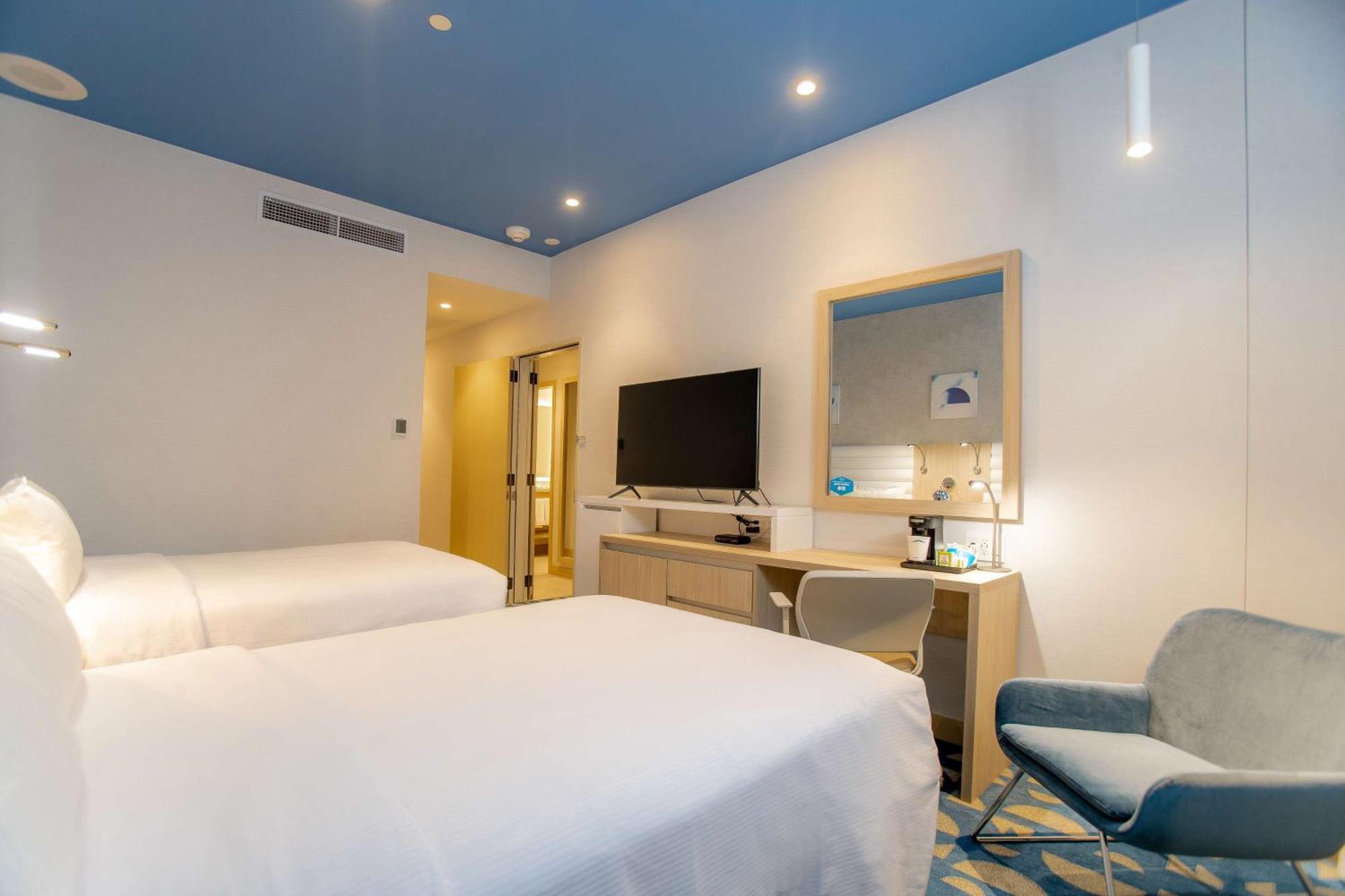 Hotel Hampton By Hilton Quito La Carolina Park Exterior foto